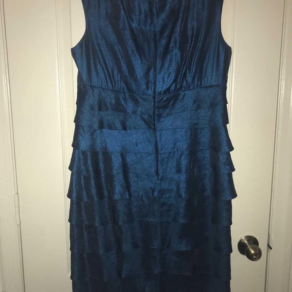 London Times Sleeveless Cocktail Dress